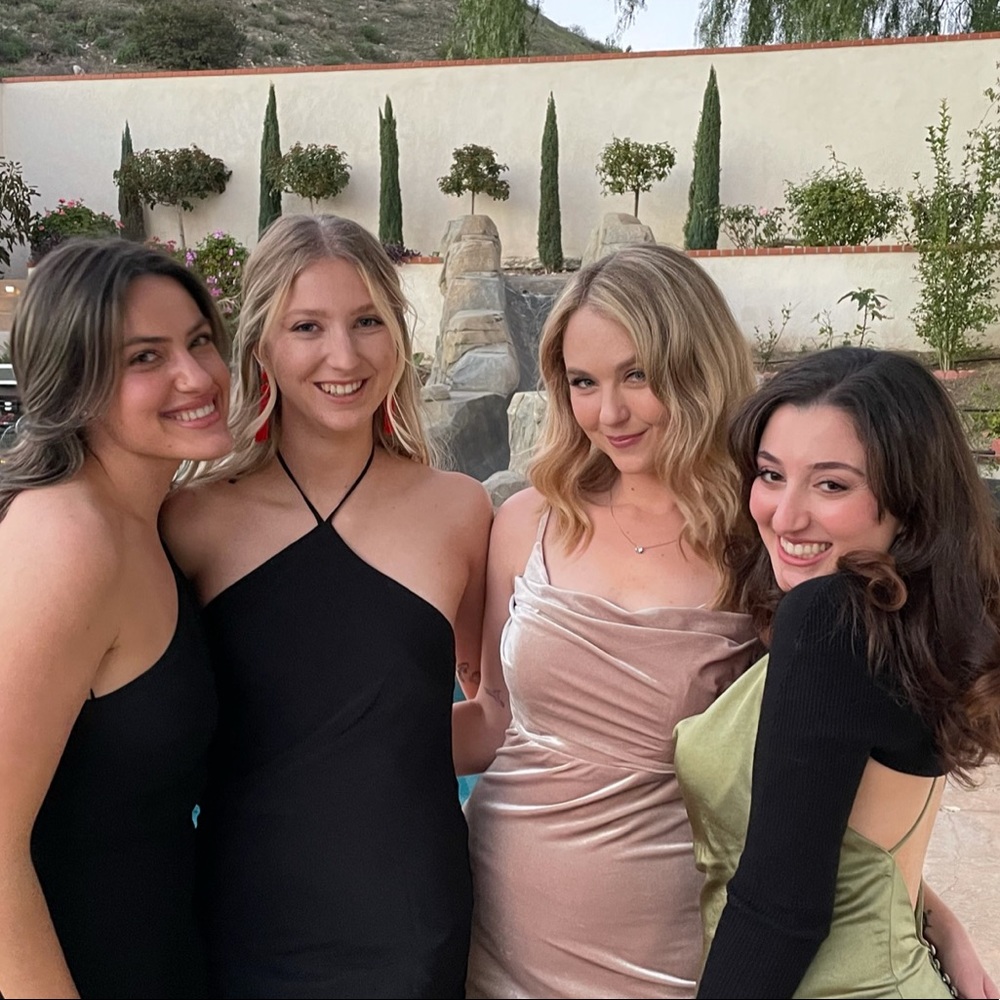 Meet your Posher, Megan